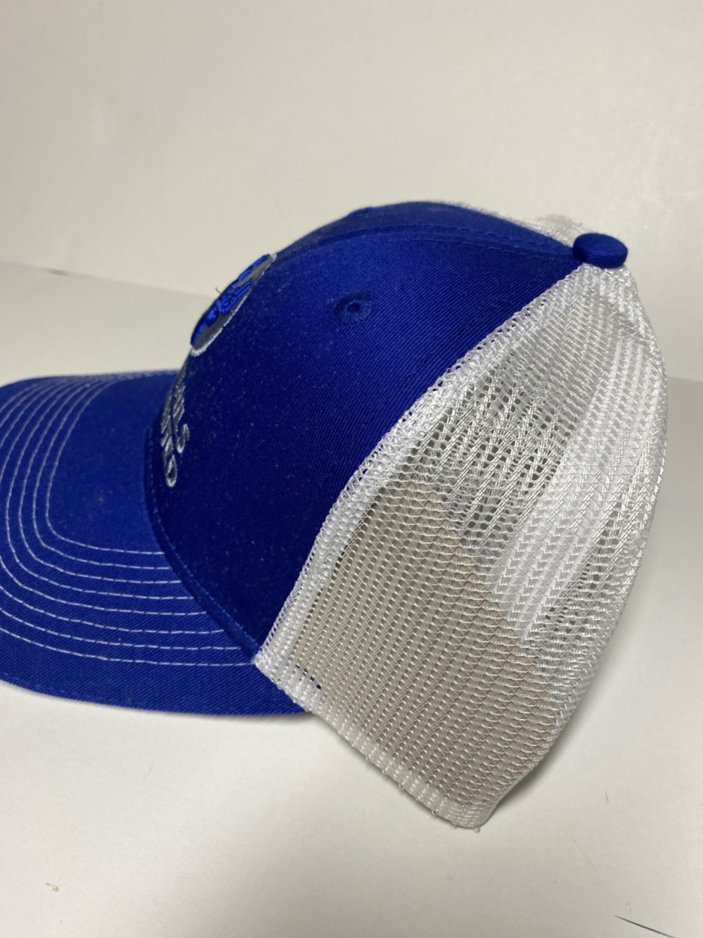 Whitetails Unlimited Trucker Hat OSFM Unisex Baseball Deer Hunting Hat NWOT - Picture 2 of 8